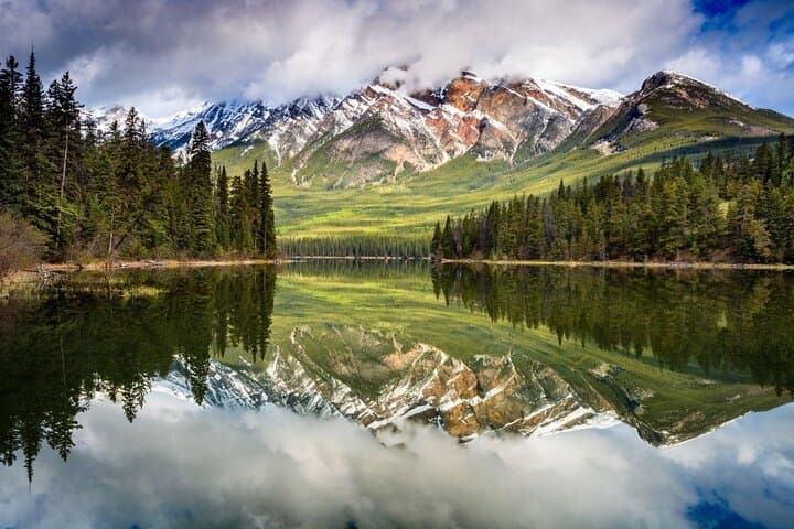 Two-Day Private Tour: Banff, Yoho & Jasper via the Icefields Parkway