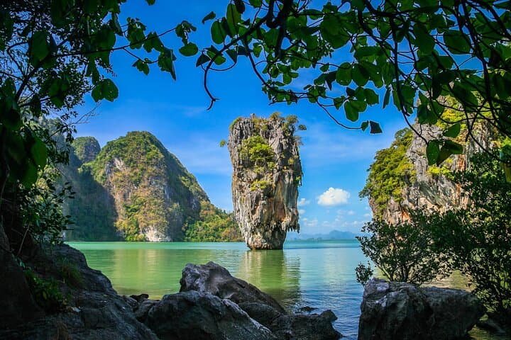 James Bond Island Tour: Phang Nga Bay Sightseeing & Canoe Adventure