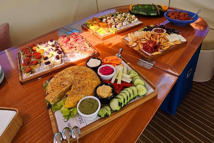 Palma Luxury Catamaran: 4-Hour Sailing with Tapas, Snorkel & SUP photo 4