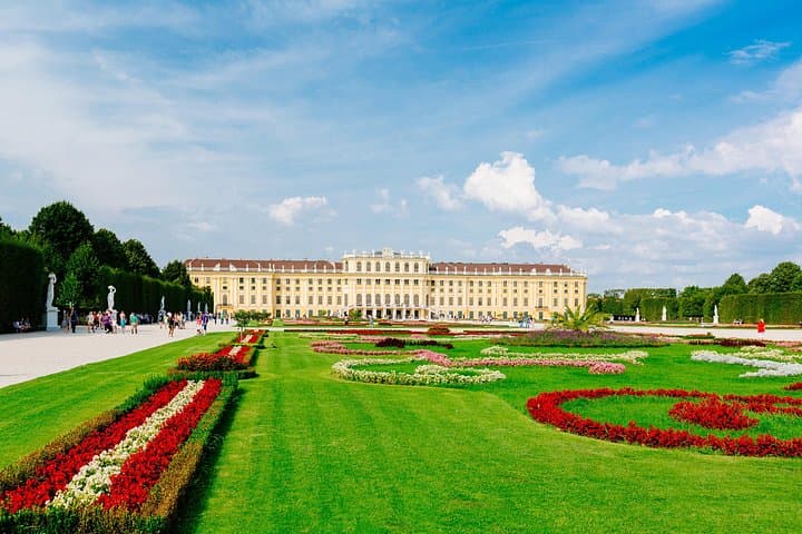 Vienna FLEXI Pass Guide: Schönbrunn, Belvedere & 72‑Hour Hop‑On Hop‑Off photo 6