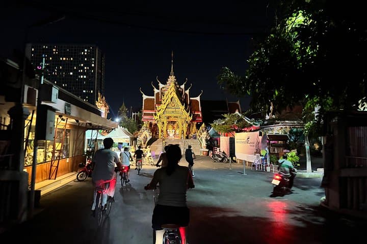 Bangkok Night Bike Tour: Thonburi Canals & Backstreet Cycling photo 1
