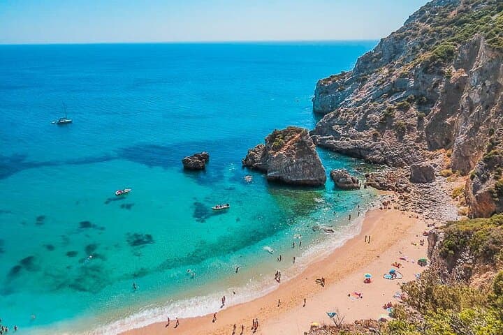 Arrábida Day Tour: Beaches, Cliffs & Seafood from Lisbon