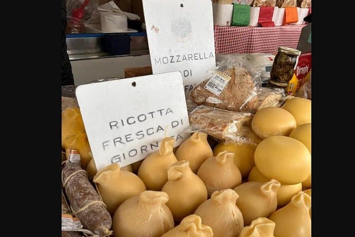 Olbia Farmer's Market Tour and Sardinian Cooking Class photo 2