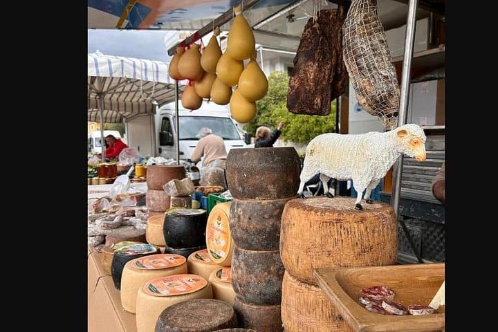 Olbia Farmer's Market Tour and Sardinian Cooking Class photo 6