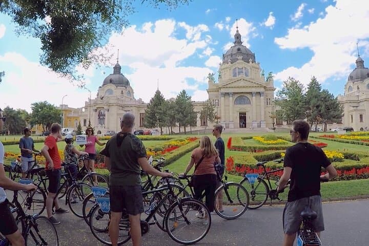 E‑Bike Budapest: Buda Castle & Danube Panoramas with a Local Guide photo 6