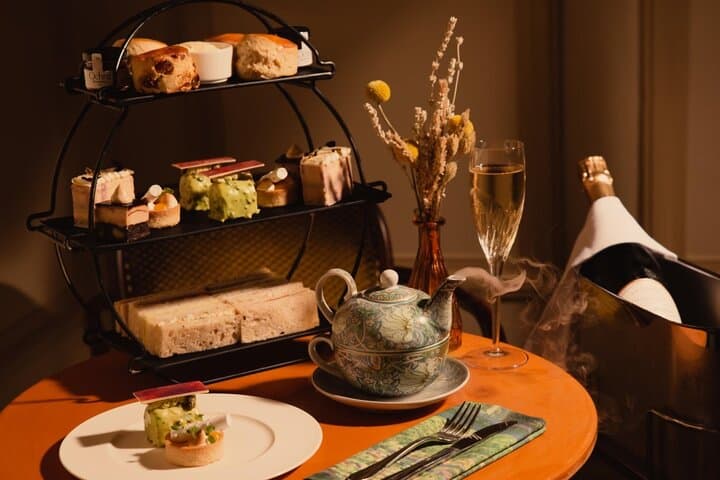National Gallery Highlights Tour and Afternoon Tea — London Museum Tour with Ochre photo 3