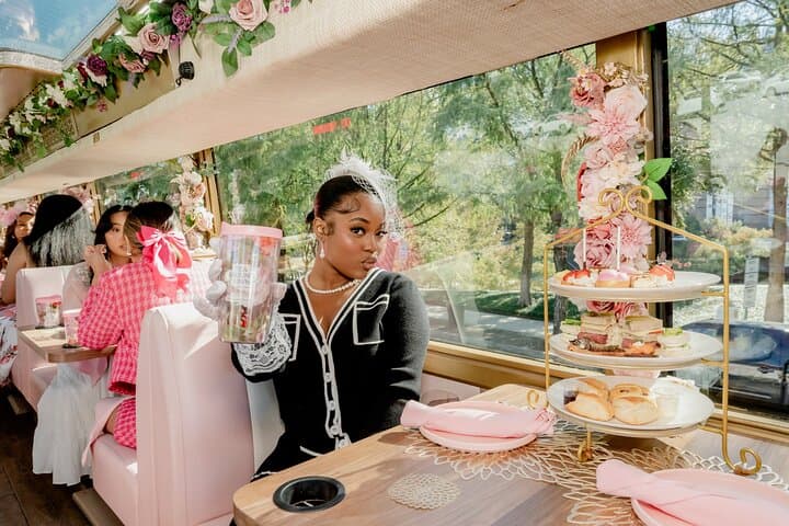 Philadelphia Tea Bus Tour: Tea Around Town Sightseeing, Scones & History photo 2