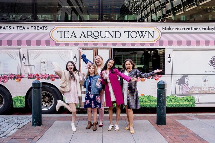 Philadelphia Tea Bus Tour: Tea Around Town Sightseeing, Scones & History photo 4