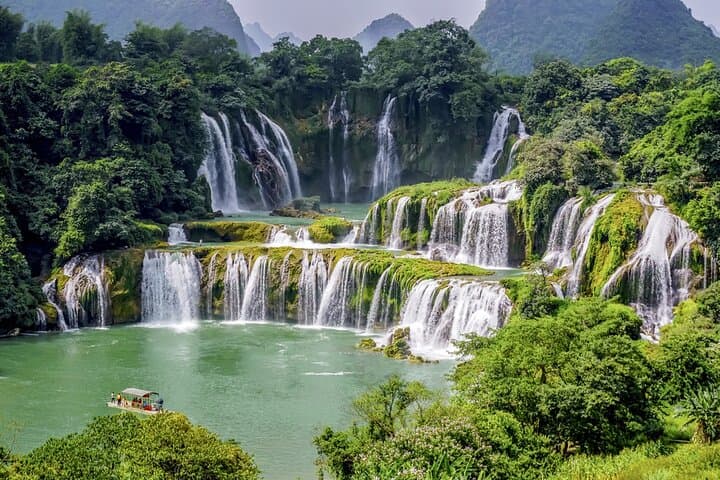 Ha Giang Loop & Cao Bang: 5-Day Motorbike Discovery Tour photo 2