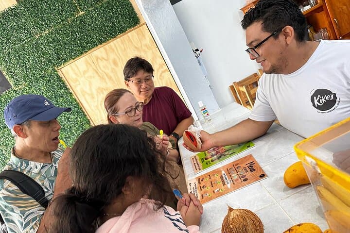 Cozumel Highlights: Benito Juárez Park Walking Tour & Tequila Tasting photo 5
