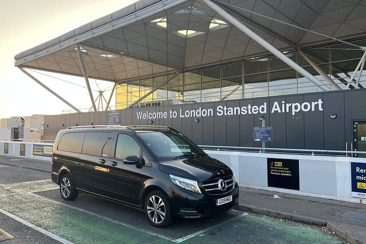 Southampton Port to Stansted Airport Private Transfer — Reliable One-Way Ride photo 1