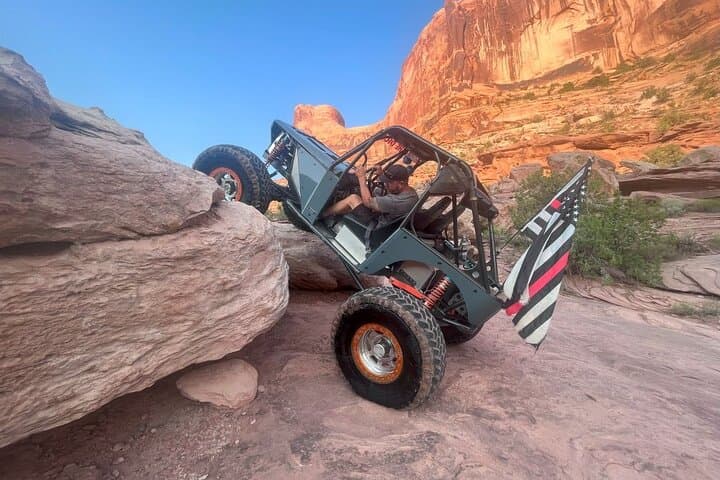 Explore Moab’s Red Rock Wonders on a Ride-Along Off-Road Jeep Tour photo 3