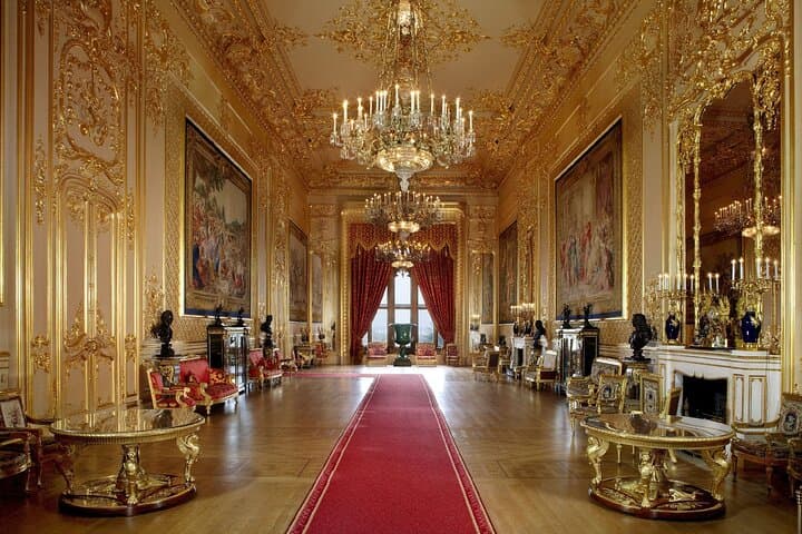 Windsor Castle 5-Hour Private Tour — State Rooms & St George's Chapel photo 2