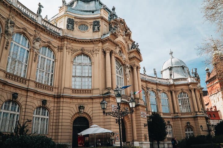 Budapest in a Day: Vienna-to-Budapest Guided Day Trip Highlights photo 2