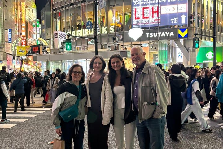 Shibuya in a Flash: Crossing, Hachiko & an Izakaya Sip photo 3