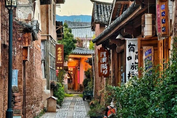 2-Day Shaxi and Shibao Mountain Cultural Tour from Dali photo 3