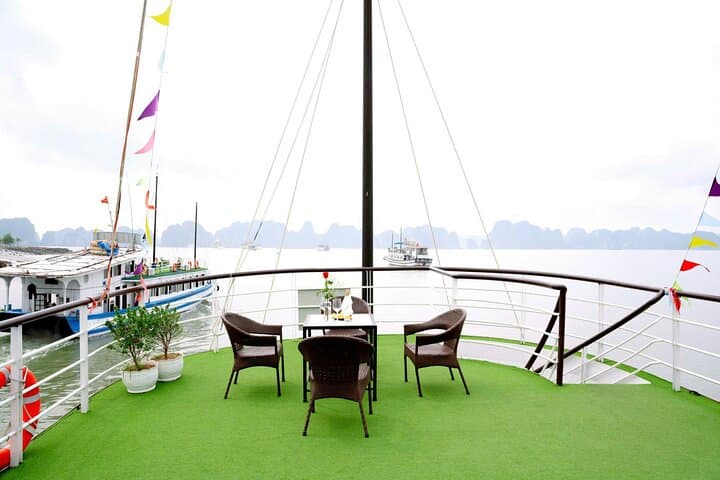 Halong Bay Full-Day Cruise: Surprise Cave, Titop Island, Kayaking & Swimming photo 4