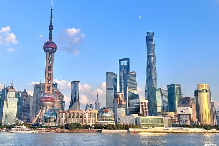 Shanghai Half-Day City Adventure: Yu Garden, The Bund & Xintiandi Highlights photo 2