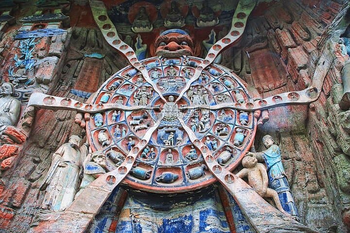 Private Round-Trip Transfer from Chongqing to Dazu Rock Carvings