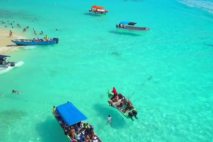 Full-Day Johnny Cay Tour from San Andrés — Boat Transfer, Beach & Snorkeling photo 3