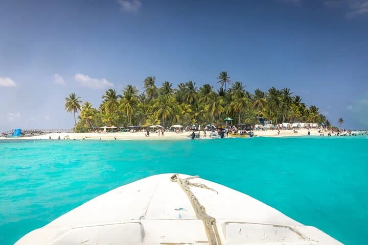 Full-Day Johnny Cay Tour from San Andrés — Boat Transfer, Beach & Snorkeling photo 4