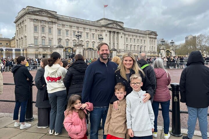 Total London Private Taxi Tour: Iconic Sights & Hidden Gems in 6 Hours photo 4
