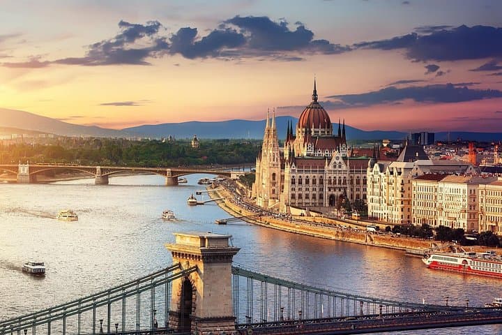7-Day Central Europe: Six-Country Group Tour from Frankfurt photo 1