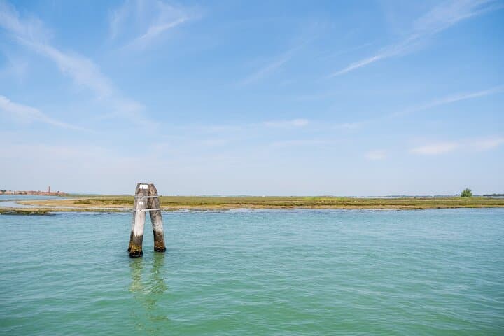 Full-Day Murano & Burano Tour with Panoramic Return via St. Mark's Basin photo 4