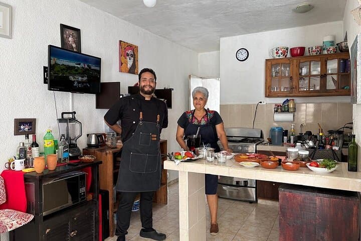 Private Authentic Mexican Cooking Class in Cancun with Alberto — Hands-On Home Cooking Experience