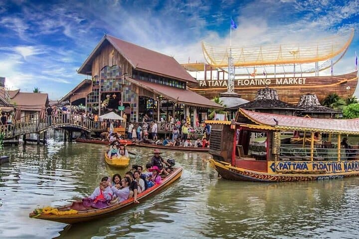 Pattaya 1-Day Sightseeing Pass — Colosseum Show & Coastal Highlights photo 6