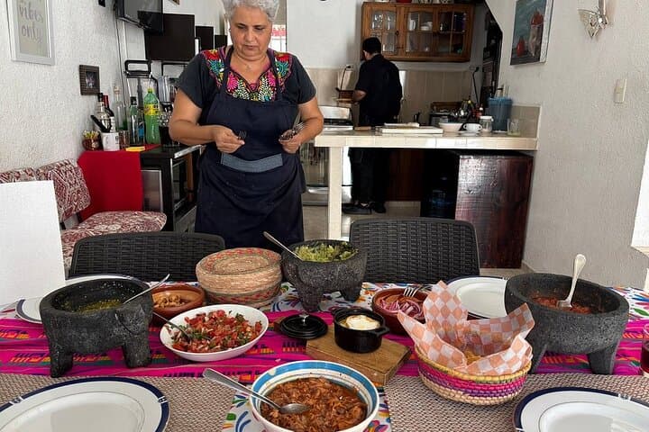 Private Authentic Mexican Cooking Class in Cancun with Alberto — Hands-On Home Cooking Experience photo 4