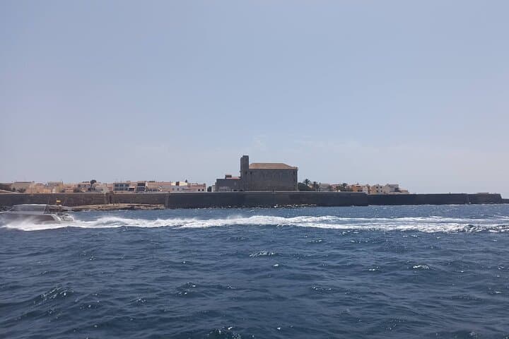 Alicante to Tabarca, Santa Pola & the Pink Lagoon — Full Day Coastal Tour photo 4