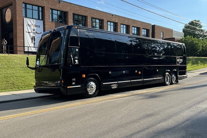 Nashville Private Airport Transfer for Large Groups (Up to 56)