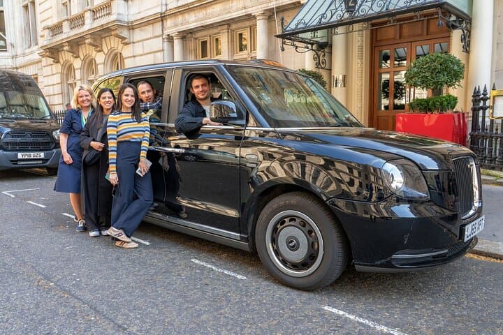 Iconic London in a Black Cab: 3-Hour Small-Group Highlights Tour photo 2