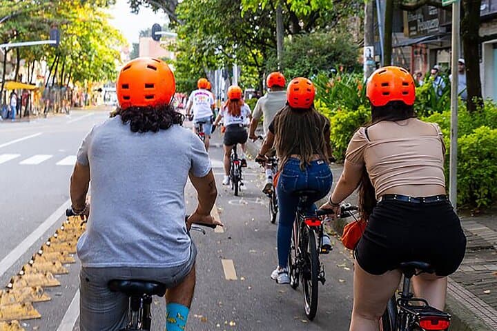 Warsaw Old Town Bike Tour — 90-Minute Guided Ride Through History photo 2