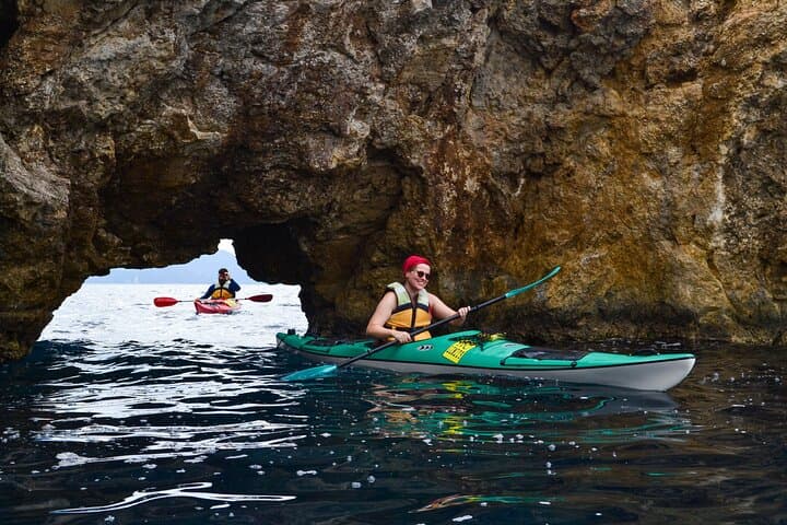 Sea Kayaking Sivota Islets & Blue Lagoon: Pisina, Bella Vraka & Mourtemeno photo 4