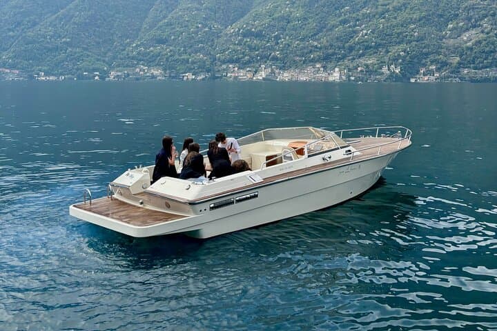 Private Vintage Motorboat Cruise on Lake Como — 1–4 Hour Luxury Tour photo 4