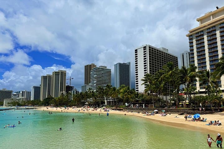 Waikiki Food Tour: Downtown Honolulu with 5 Local Tastings photo 3