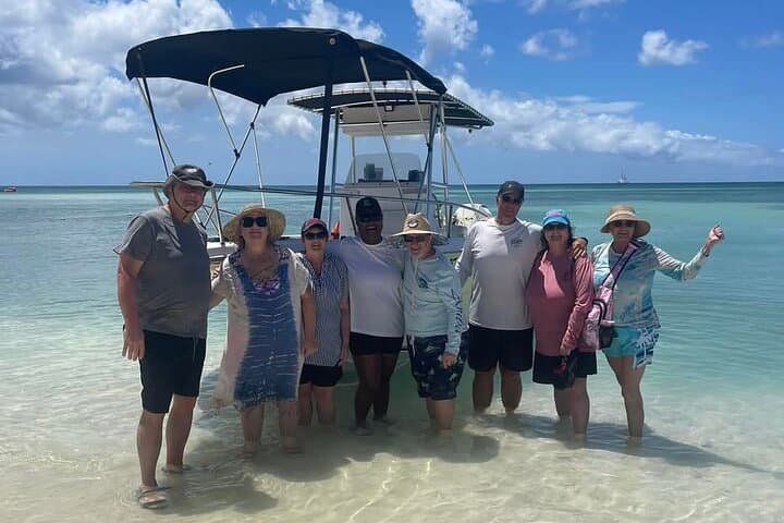 Private Boat Tour and Snorkel Shipwrecks in Aruba photo 6