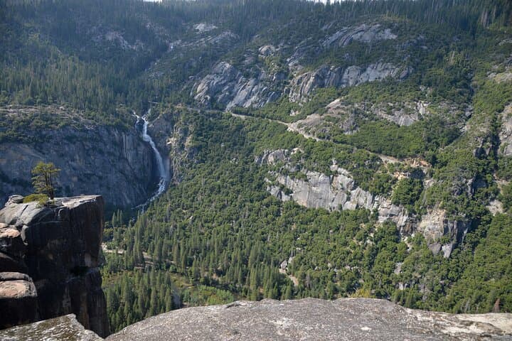2-Day Private Tour to Yosemite National Park — Mariposa Grove, Vernal Fall & Tunnel View photo 3
