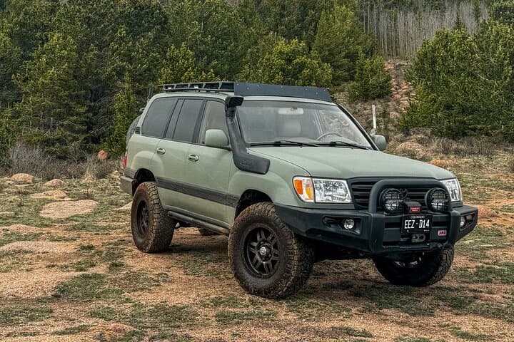 Private Pikes Peak Highway Summit Tour — Luxury Land Cruiser Drive to 14,115 ft photo 2