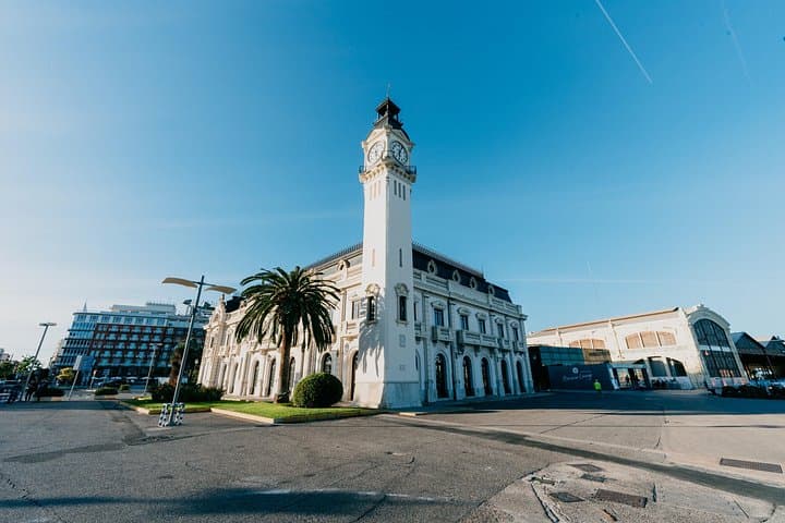 Valencia Bike Tour for Cruise Passengers — 2.5-Hour City Highlights photo 2