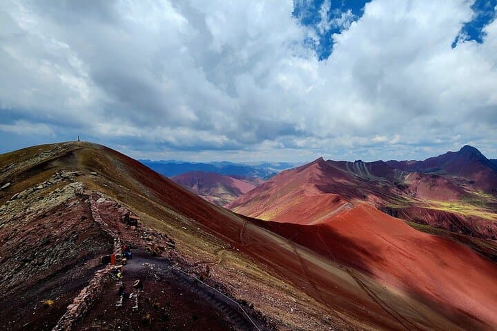 Cusco Mágico 6-Day All-Inclusive: Machu Picchu, Rainbow Mountain & Humantay Lagoon photo 3