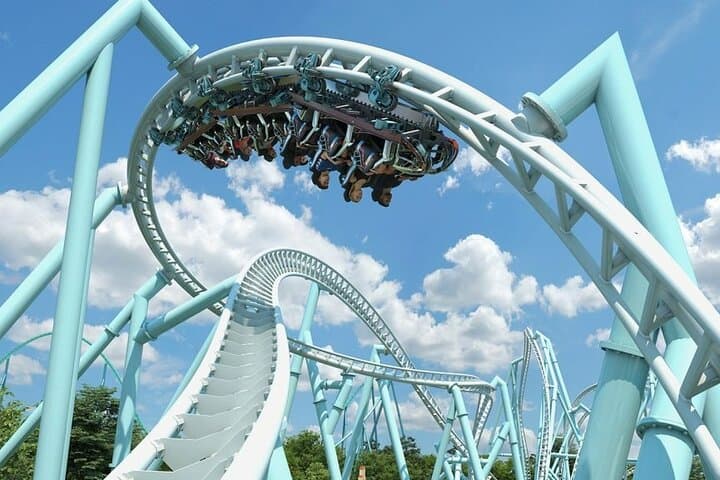 Canada’s Wonderland Private Day Tour from Toronto — Stress-Free Family Fun photo 3