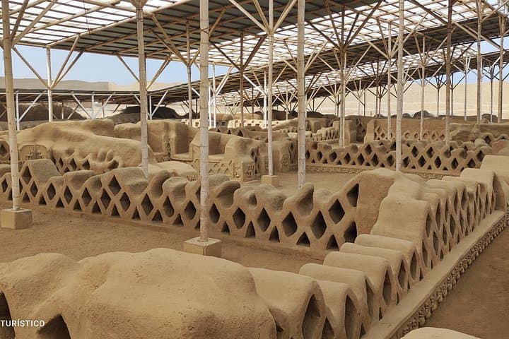 Trujillo Full-Day Archaeological Tour — Huaca de la Luna, Chan Chan & Huanchaco photo 2