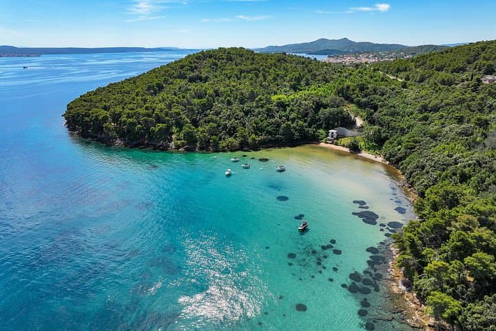 Zadar Blue Bay Speedboat Snorkel Tour — Islands, Osljak & Preko