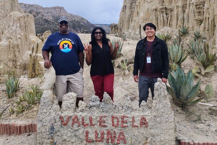 Explore La Paz: Customizable Private City Tour & Cable Car Circuit photo 2
