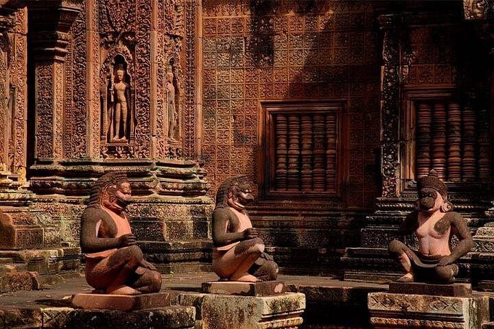 Private Transfer to Phnom Kulen: Kulen Waterfall & River of a Thousand Lingas Tour photo 2