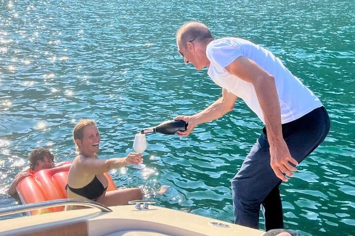 Private Luxury Speedboat Grand Tour on Lake Como (1–4h) photo 5