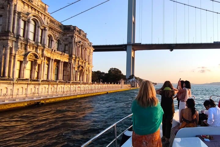 Bosphorus Sunset Cruise on a Luxurious Yacht in Istanbul
